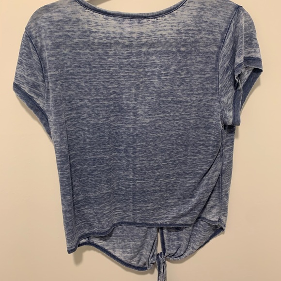 JACK top with tie accent - Picture 2 of 4